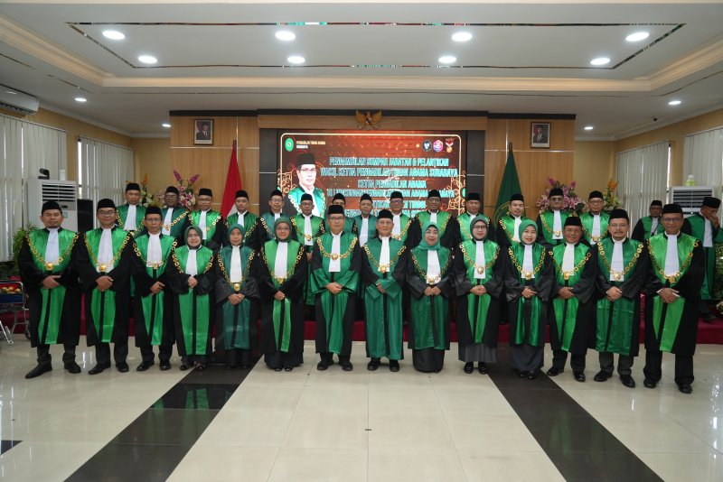 PA Ngawi Saksikan Pelantikan Waka PTA Surabaya dan Hakim Tinggi