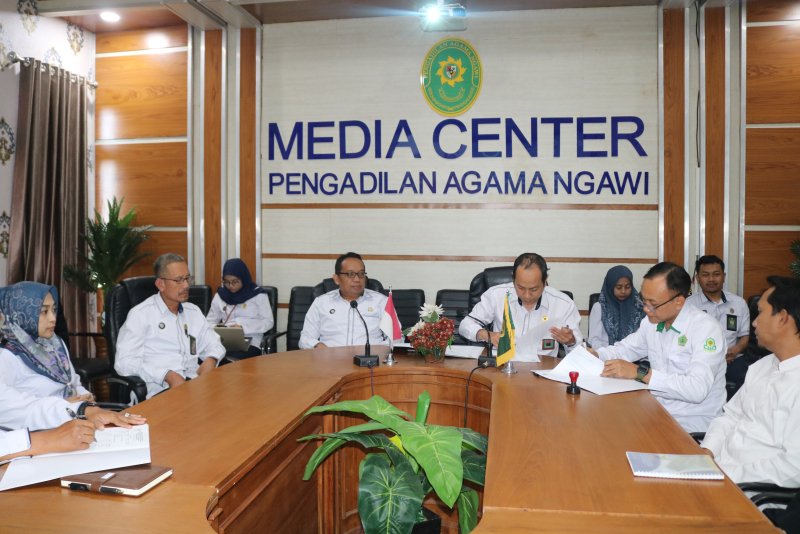 Pengadilan Agama Ngawi Gelar Monitoring dan Evaluasi Triwulan II Layanan Pos Bantuan Hukum 