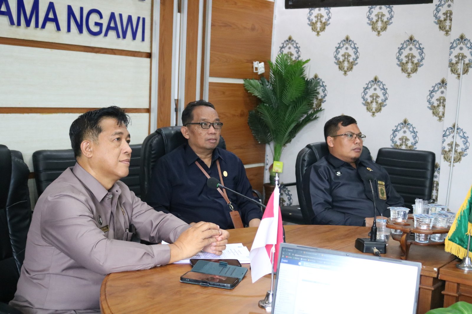 ikahi_pangawi_111125